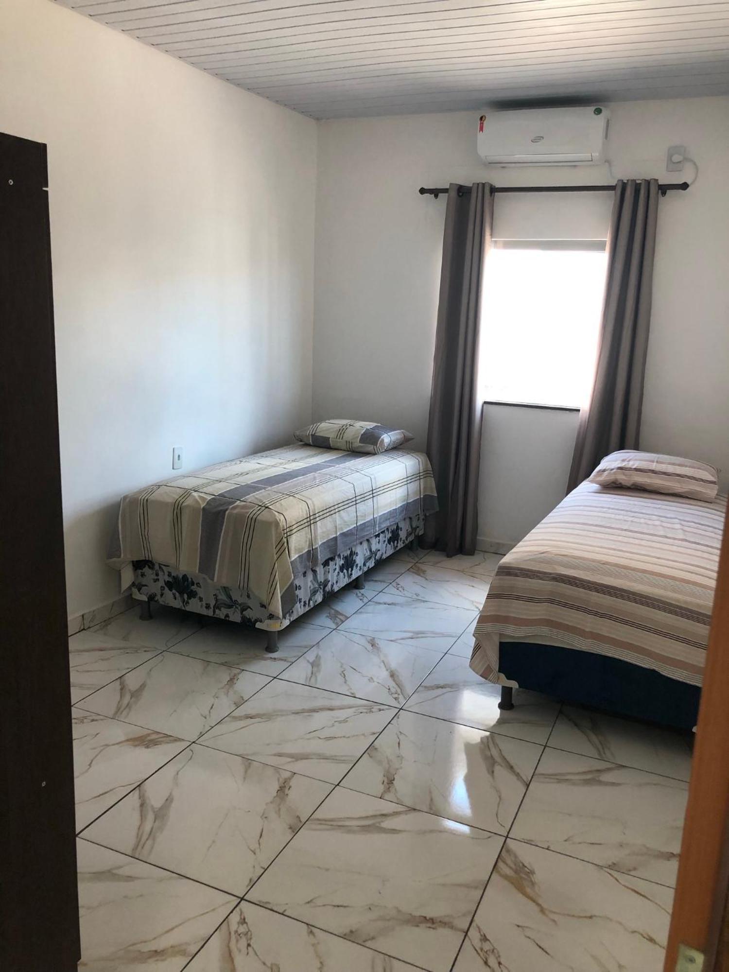 Bem Localizado Na Av.principal Apartment