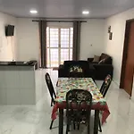 Apartamento Bem Localizado Na Av.Principal